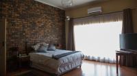Main Bedroom - 48 square meters of property in Three Rivers