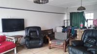 Lounges - 82 square meters of property in Veld En Vlei