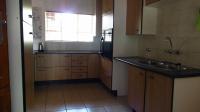Kitchen - 19 square meters of property in Brackenhurst