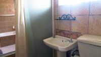 Bathroom 1 - 7 square meters of property in Brackenhurst