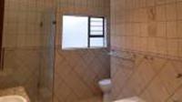 Main Bathroom - 11 square meters of property in Baillie Park