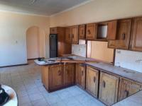 Kitchen of property in Meiringspark
