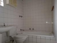 Bathroom 1 - 4 square meters of property in Randburg