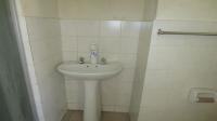 Main Bathroom - 4 square meters of property in Elspark