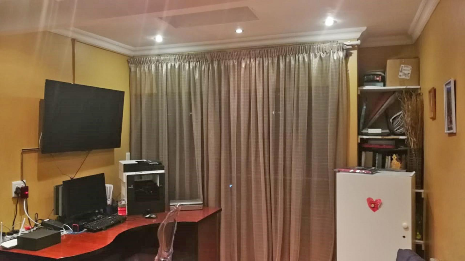 3 Bedroom House for Sale For Sale in Middelburg MP Home