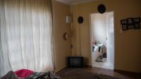 Main Bedroom - 14 square meters of property in Cosmo City
