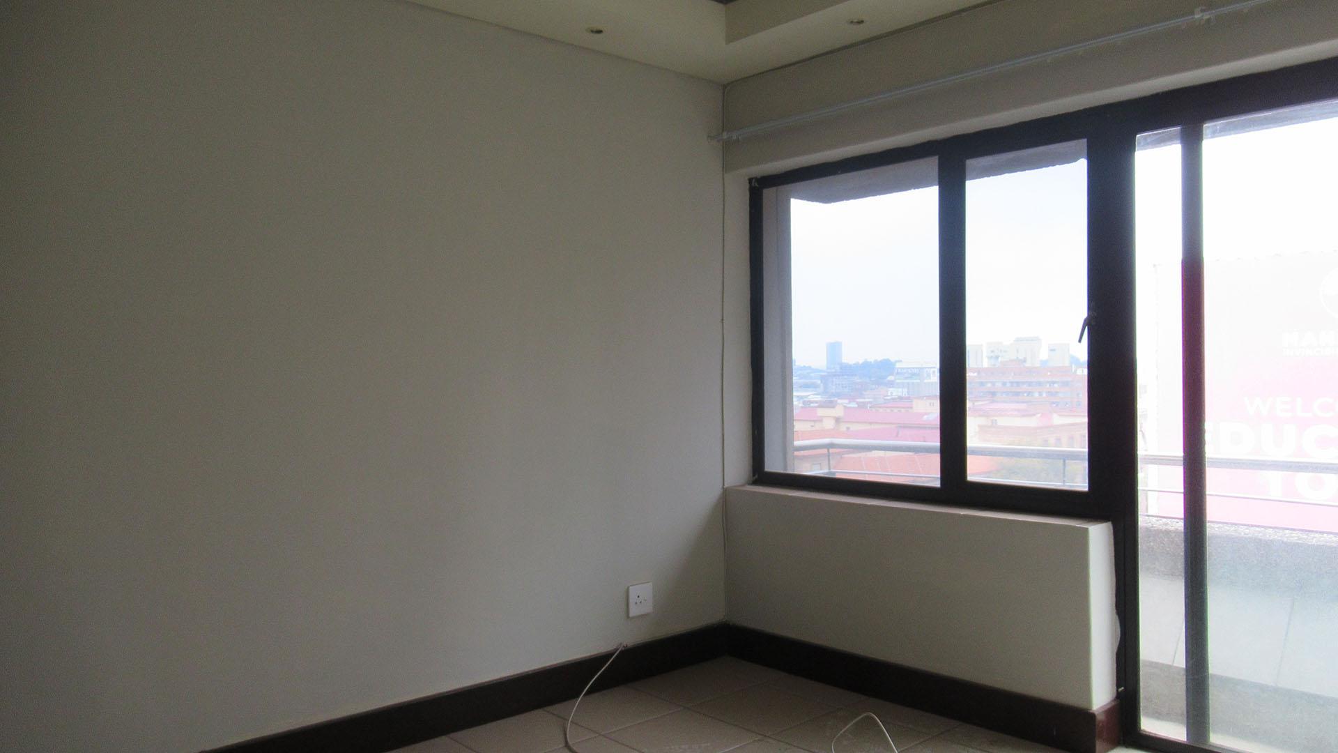 Bed Room 1 - 10 square meters of property in Ferreiras Dorp