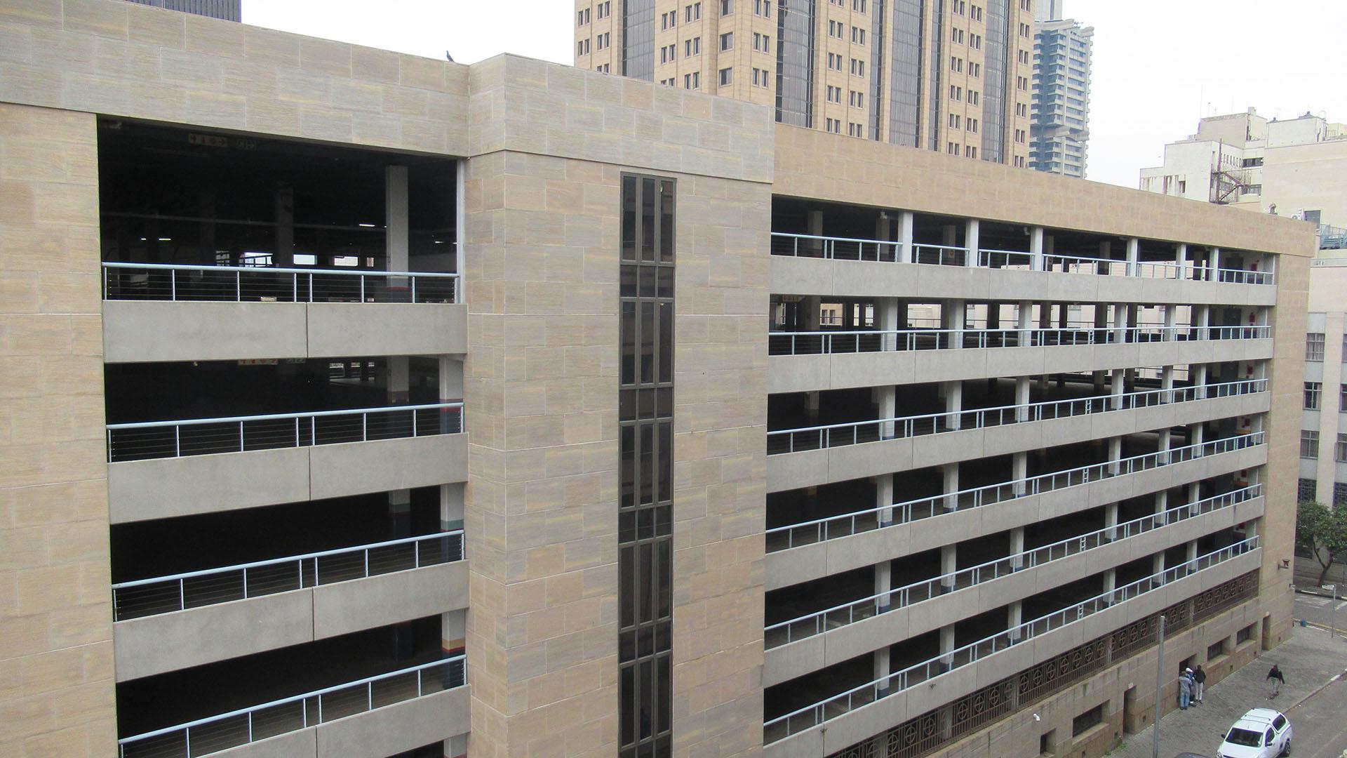 Balcony - 3 square meters of property in Ferreiras Dorp