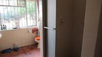 Bathroom 1 - 11 square meters of property in Gardenvale A.H