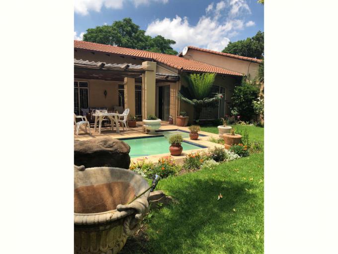 3 Bedroom Cluster for Sale For Sale in Sandton - MR346011