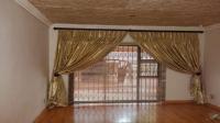 Lounges of property in Flora Park 