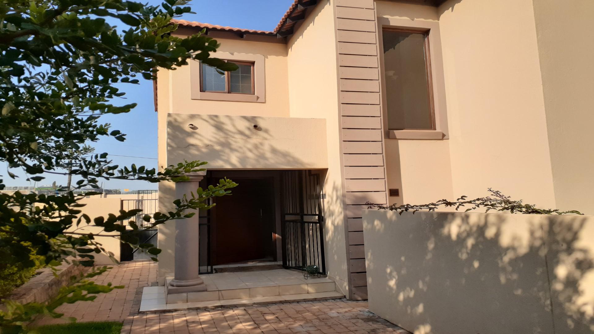Front View of property in Mooikloof Gardens