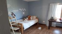 Bed Room 1 - 13 square meters of property in Mooikloof Gardens