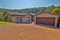 4 Bedroom 2 Bathroom House for Sale for sale in Queensburgh