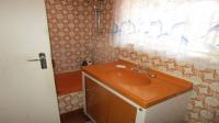 Bathroom 1 - 6 square meters of property in Heidelberg - GP