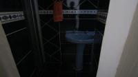 Main Bathroom - 4 square meters of property in Heidelberg - GP