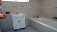 Main Bathroom - 8 square meters of property in Elysium