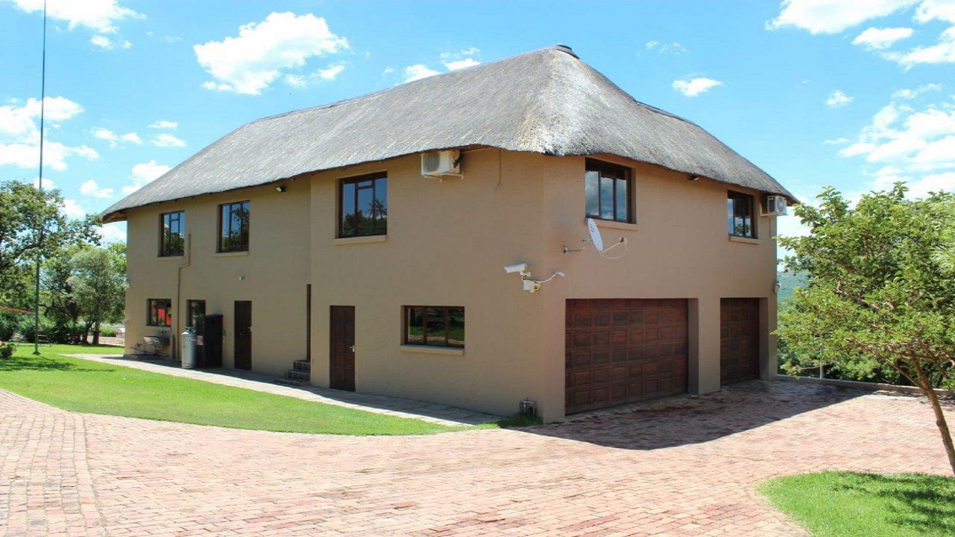 Front View of property in Elandsfontein JR