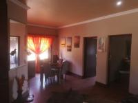Dining Room - 9 square meters of property in Elandsfontein JR