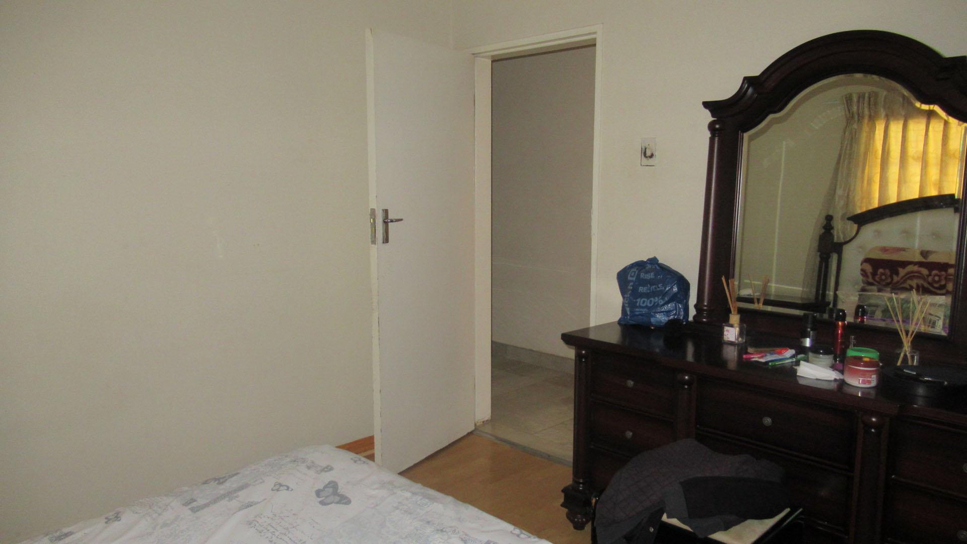 Bed Room 2 of property in Gallo Manor