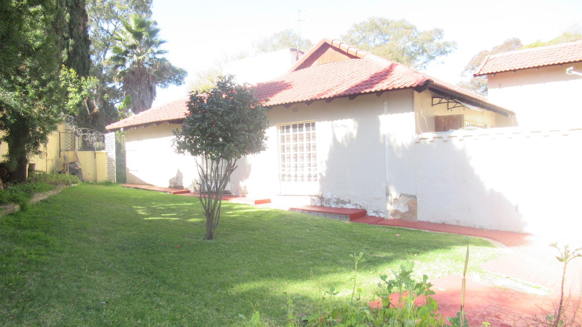 Backyard of property in Gallo Manor