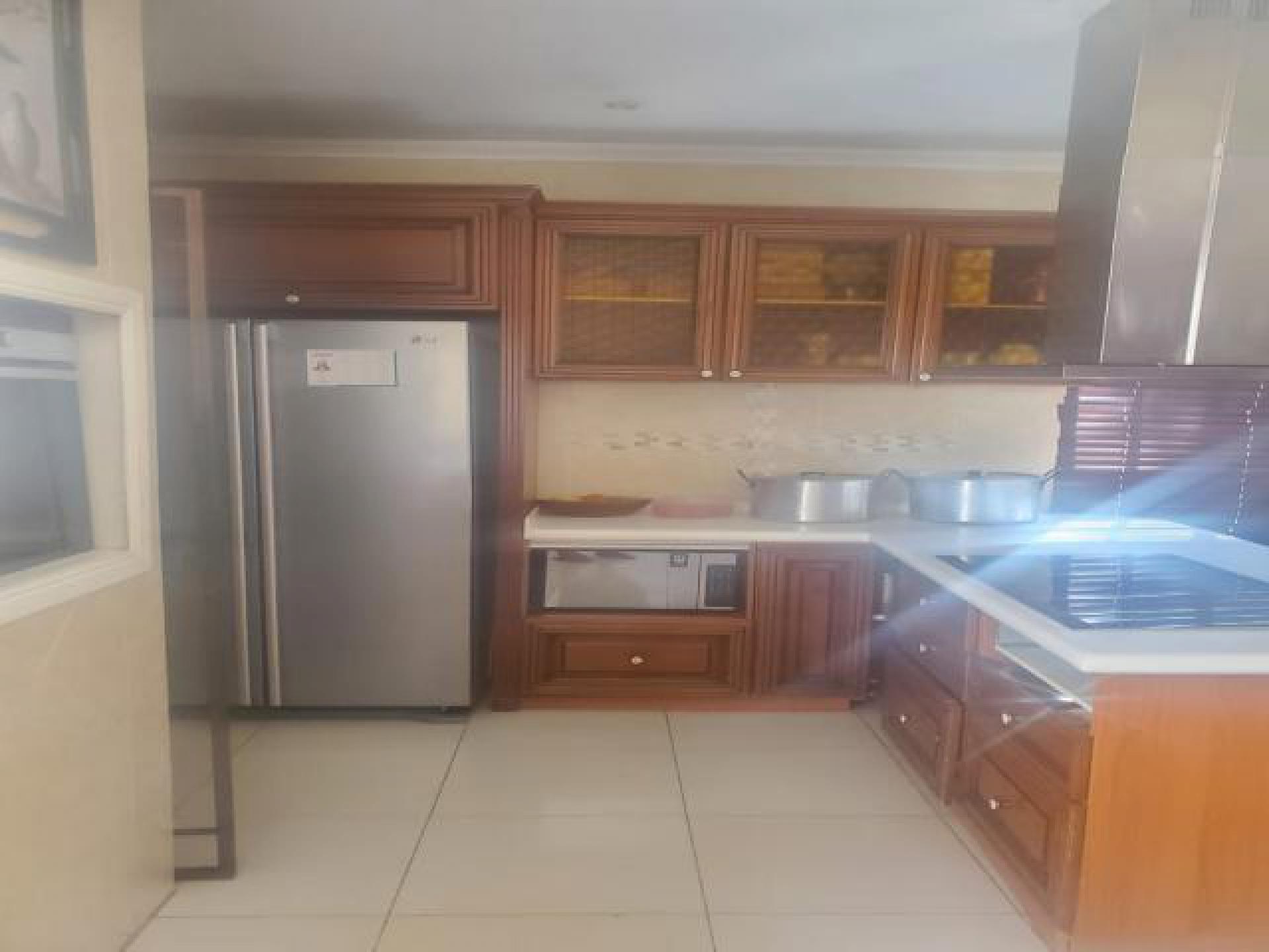 Kitchen of property in Gallo Manor