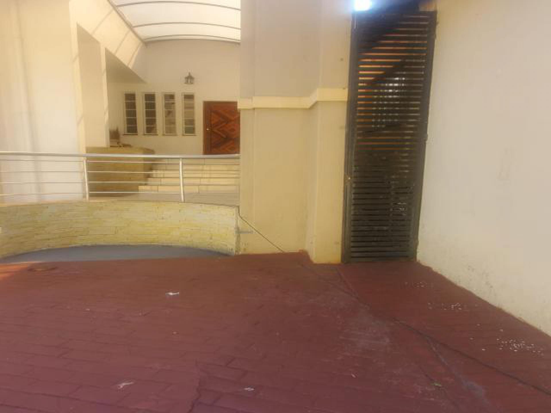 Front View of property in Gallo Manor