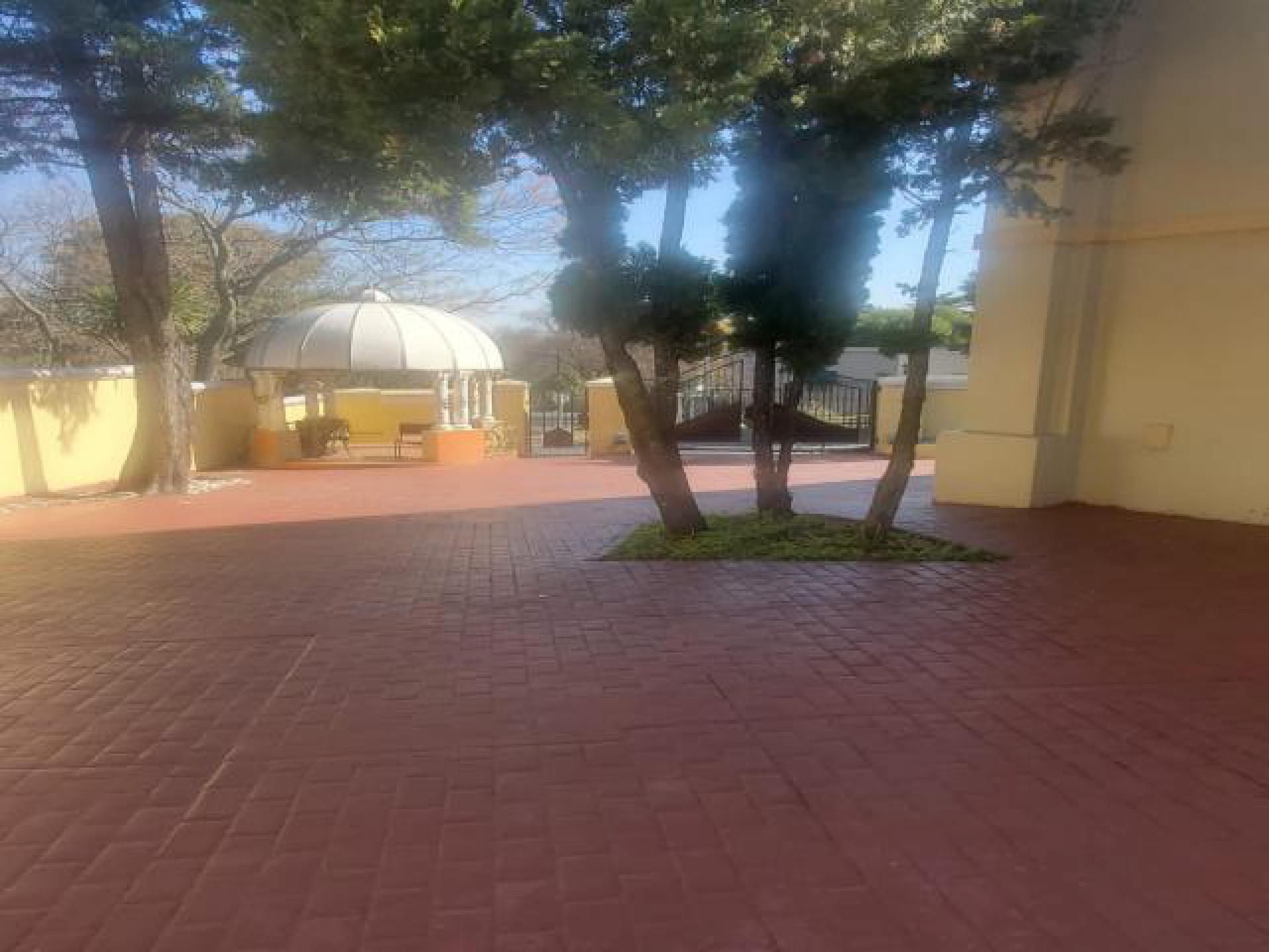 Front View of property in Gallo Manor