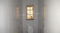 Bathroom 1 of property in Gallo Manor