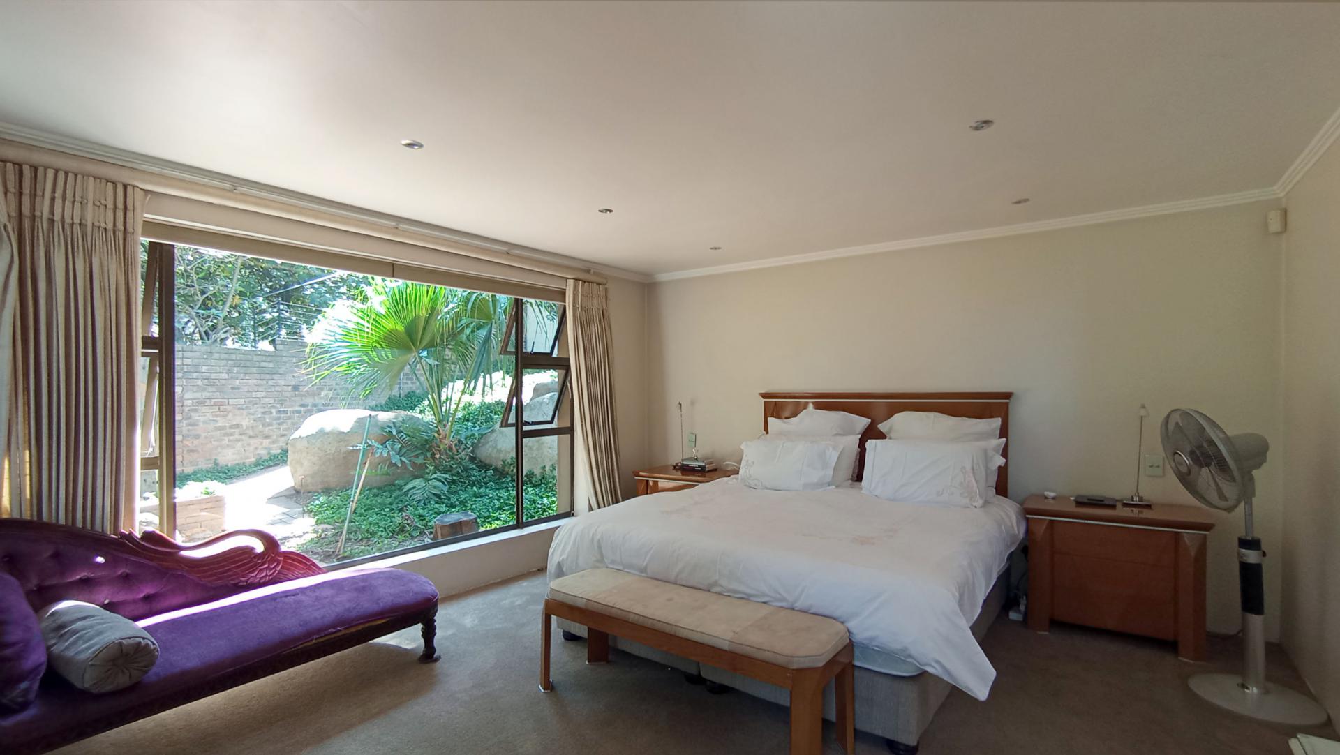 Main Bedroom - 43 square meters of property in Morningside