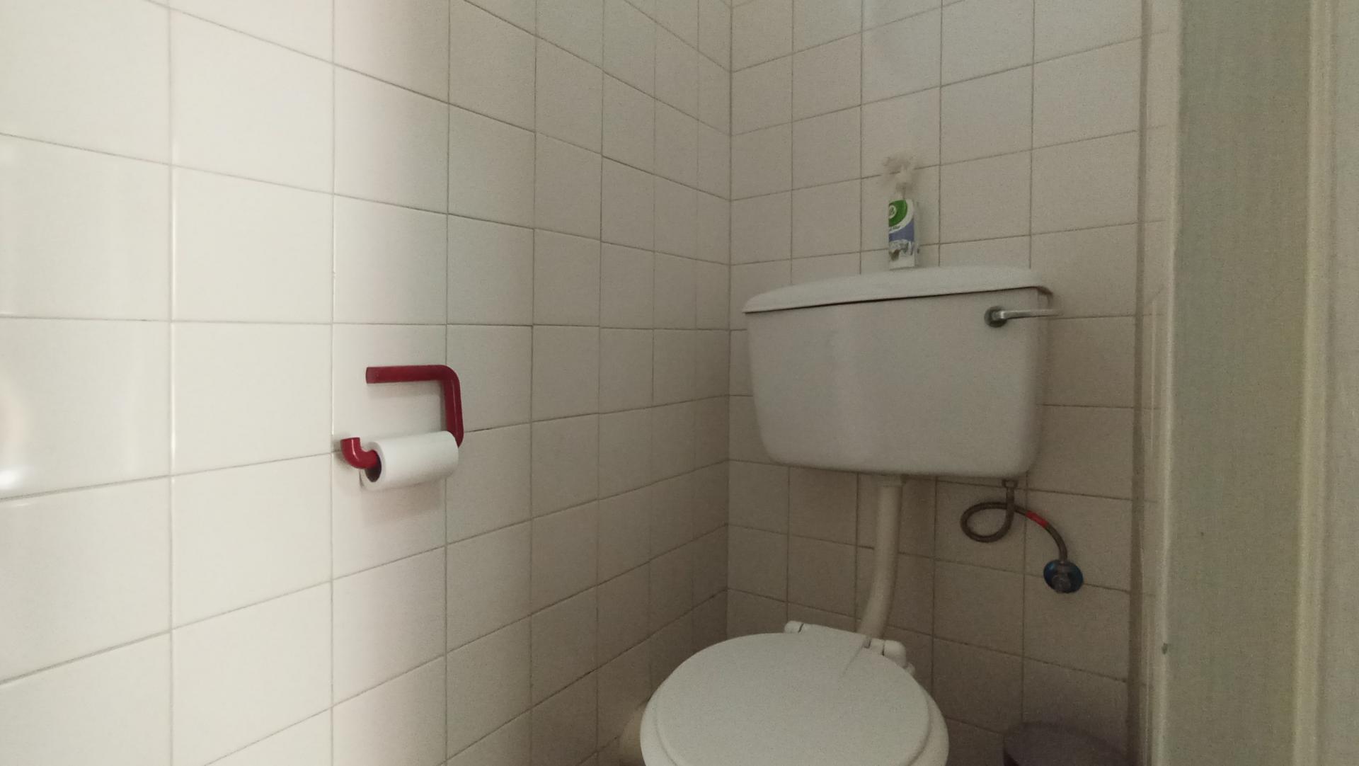 Bathroom 1 - 8 square meters of property in Morningside