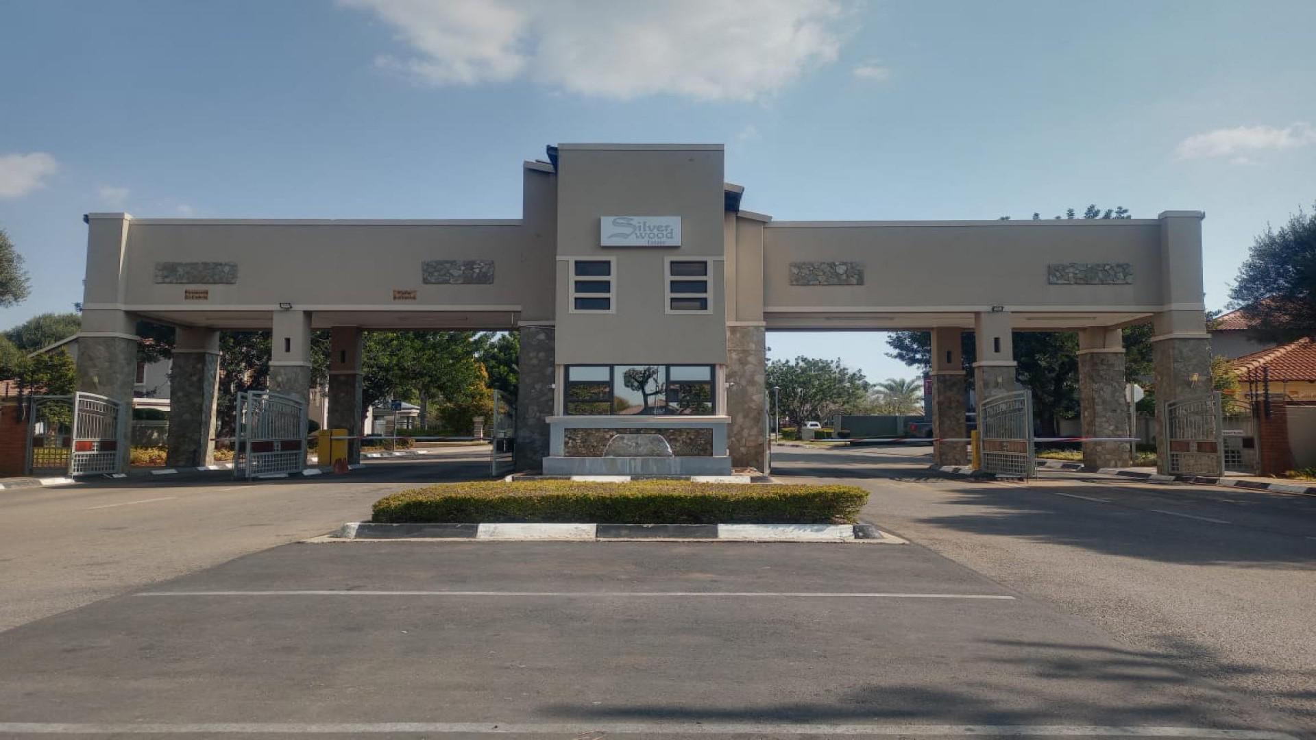 Front View of property in Monavoni