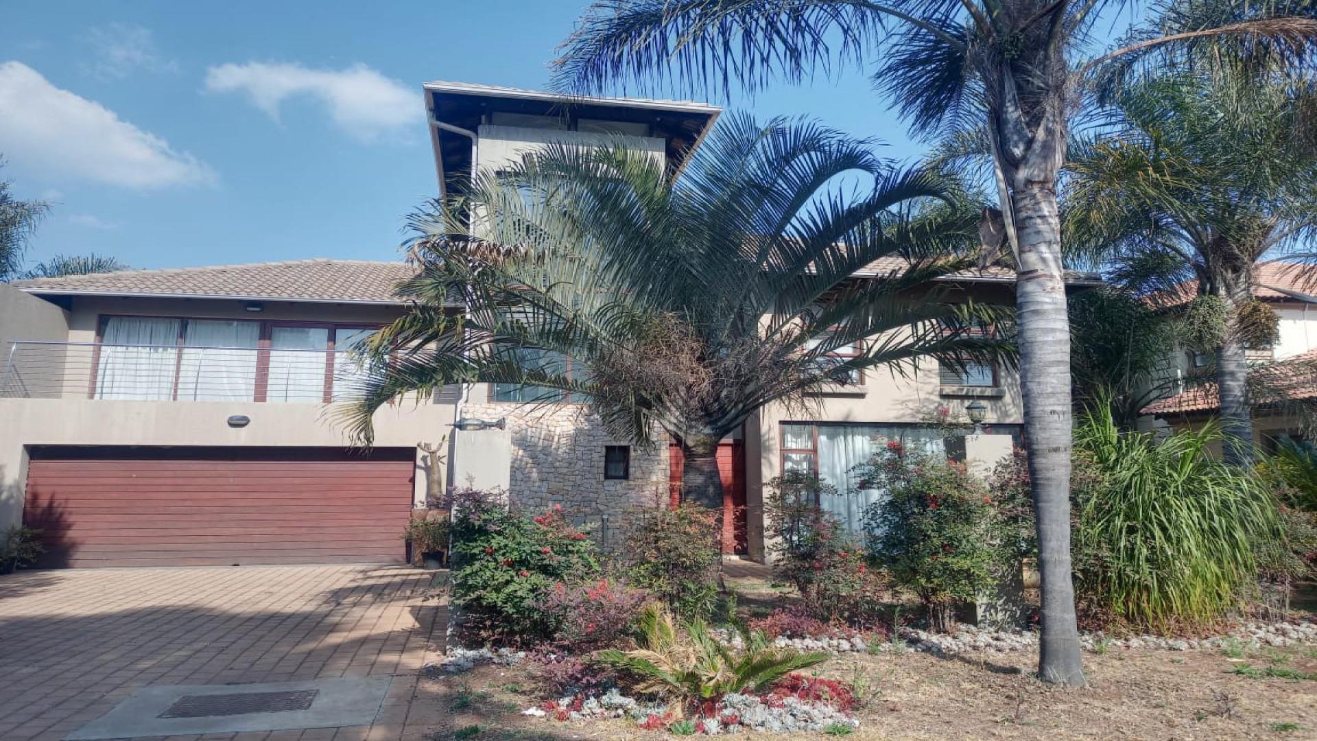 Front View of property in Monavoni