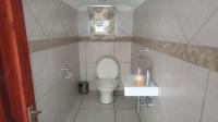 Bathroom 2 of property in Monavoni