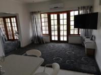 Lounges - 23 square meters of property in Port Edward