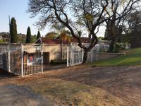 3 Bedroom 2 Bathroom House to Rent for sale in Waterkloof Ridge