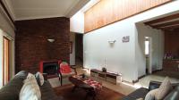 Lounges - 31 square meters of property in Berario