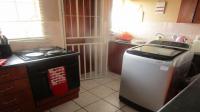 Kitchen - 10 square meters of property in Castleview