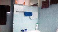 Bathroom 1 - 14 square meters of property in Dinwiddie