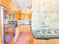 Kitchen of property in Kameelfontein