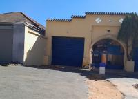 Front View of property in Bezuidenhout Valley