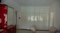 Main Bedroom - 19 square meters of property in Brackendowns