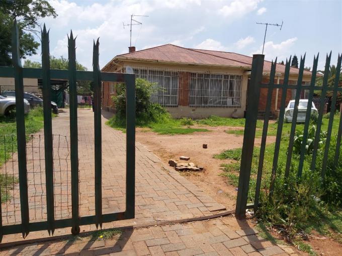 Standard Bank SIE Sale In Execution 3 Bedroom House for Sale in Strubenvale - MR351879