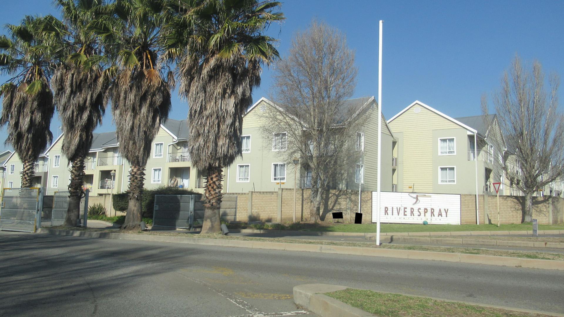 Front View of property in Vanderbijlpark