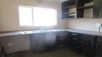 Kitchen - 34 square meters of property in Selection park