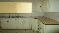 Kitchen - 34 square meters of property in Selection park