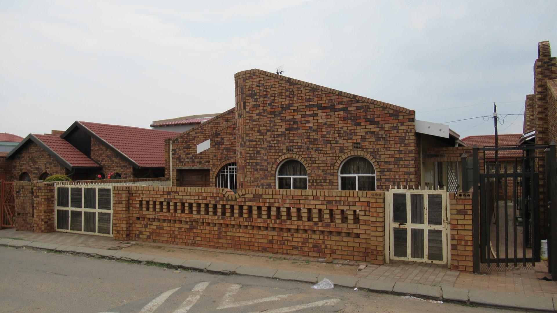 Front View of property in Diepkloof