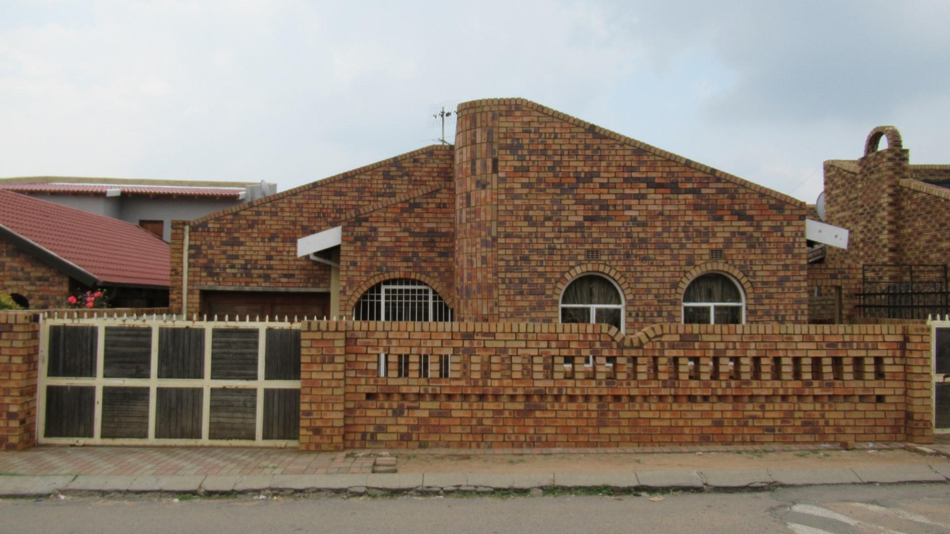 Front View of property in Diepkloof