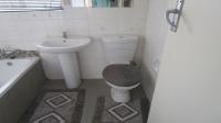 Bathroom 1 - 7 square meters of property in Fairwood