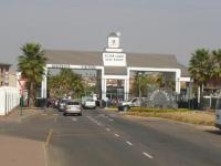 Front View of property in Silver Lakes Golf Estate